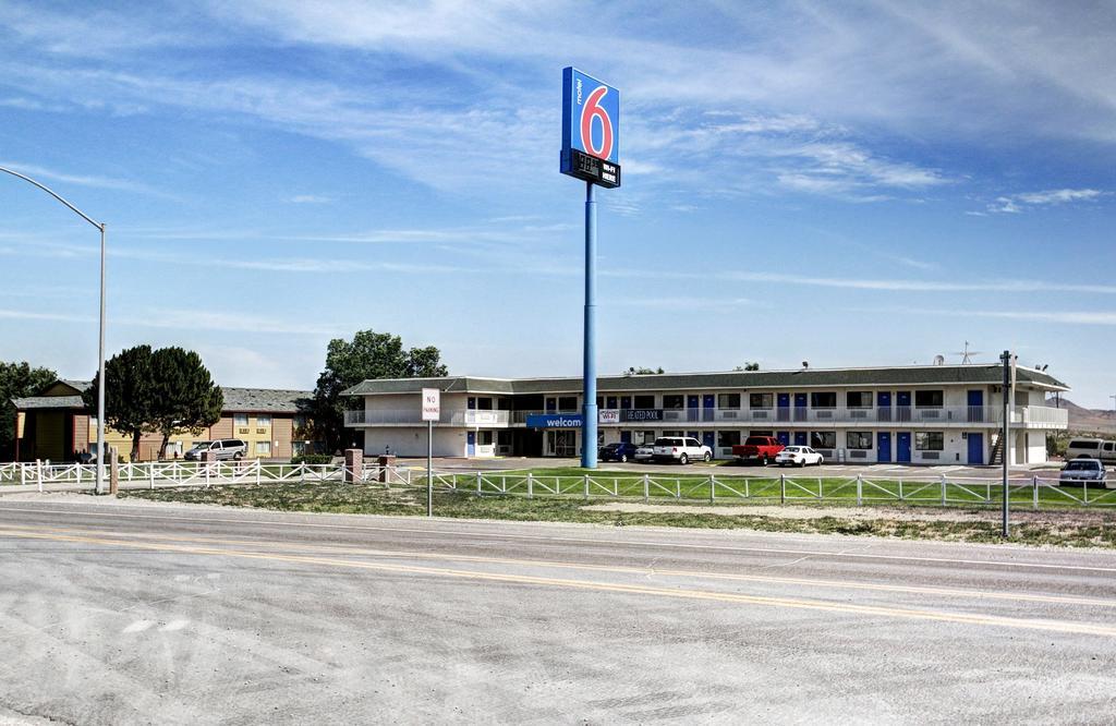 Motel 6 Wells Extérieur photo