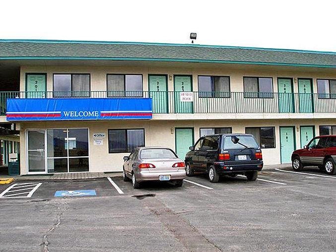 Motel 6 Wells Extérieur photo